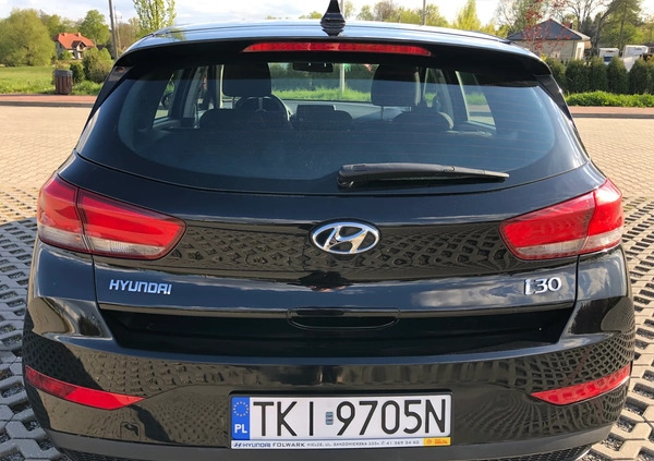 Hyundai I30 cena 45900 przebieg: 220000, rok produkcji 2020 z Daleszyce małe 596
